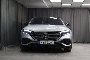 Mercedes E300 bild 3