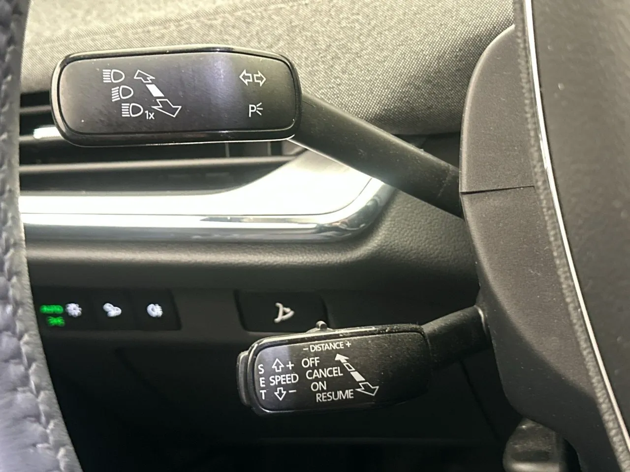 Vehicle image 29