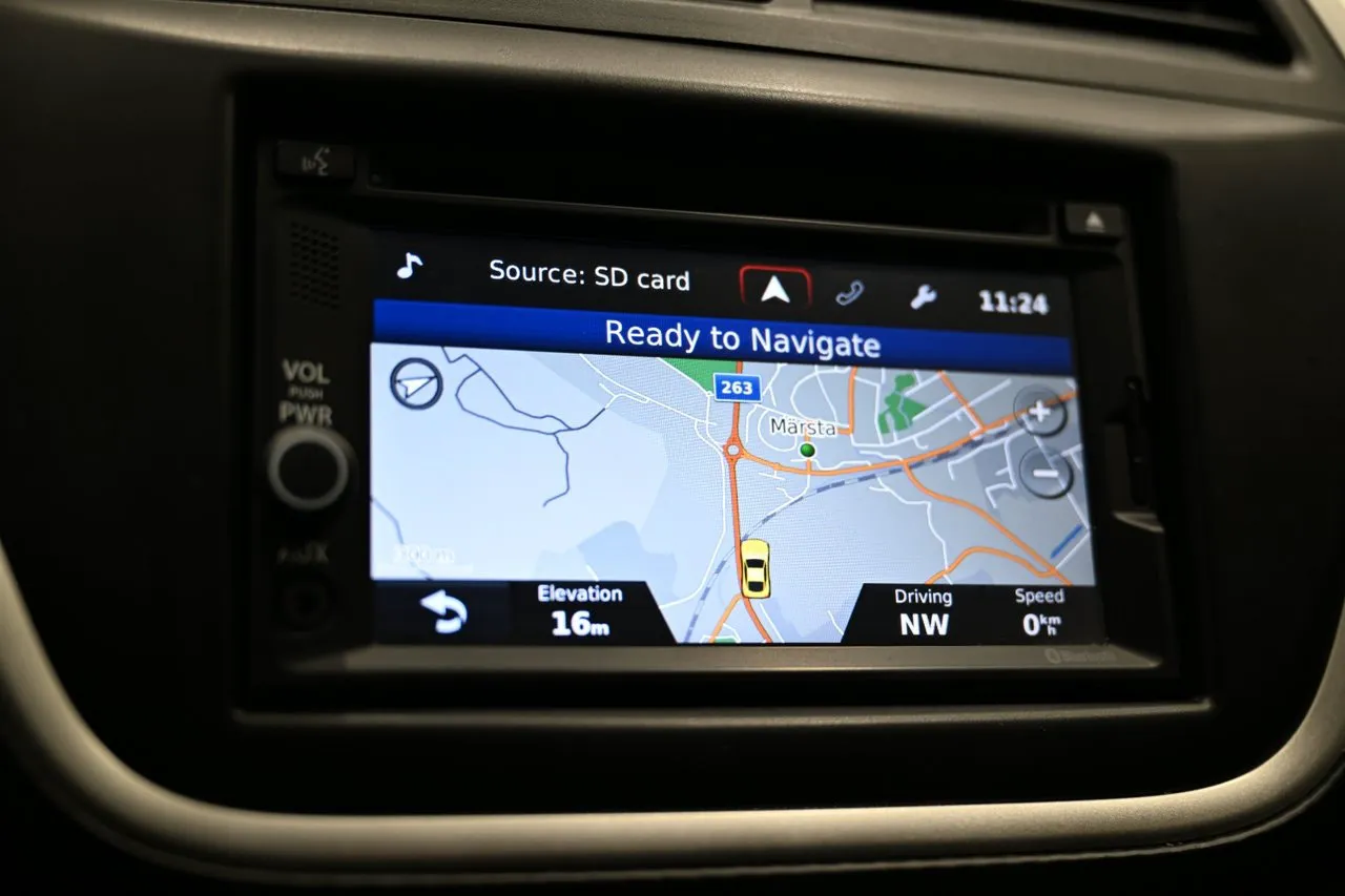 Vehicle image 15