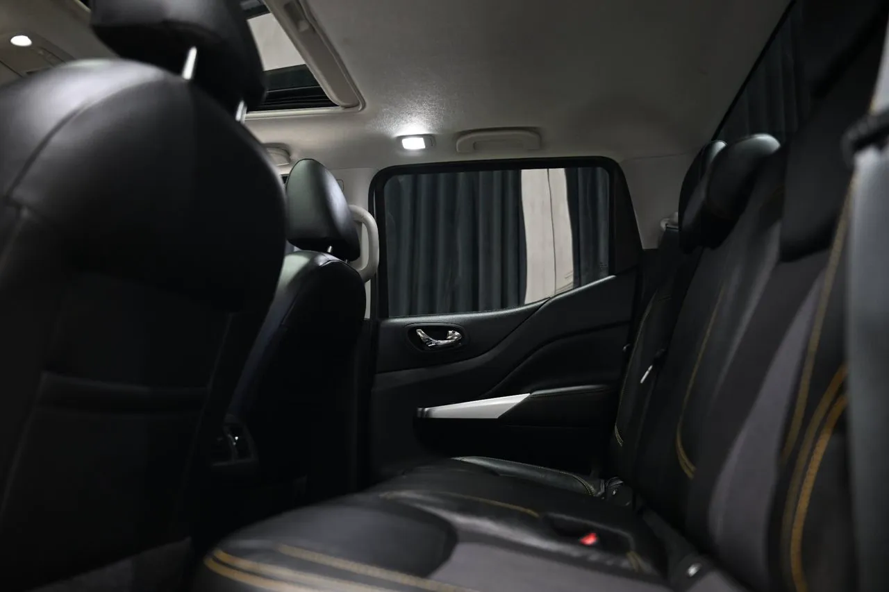 Vehicle image 24