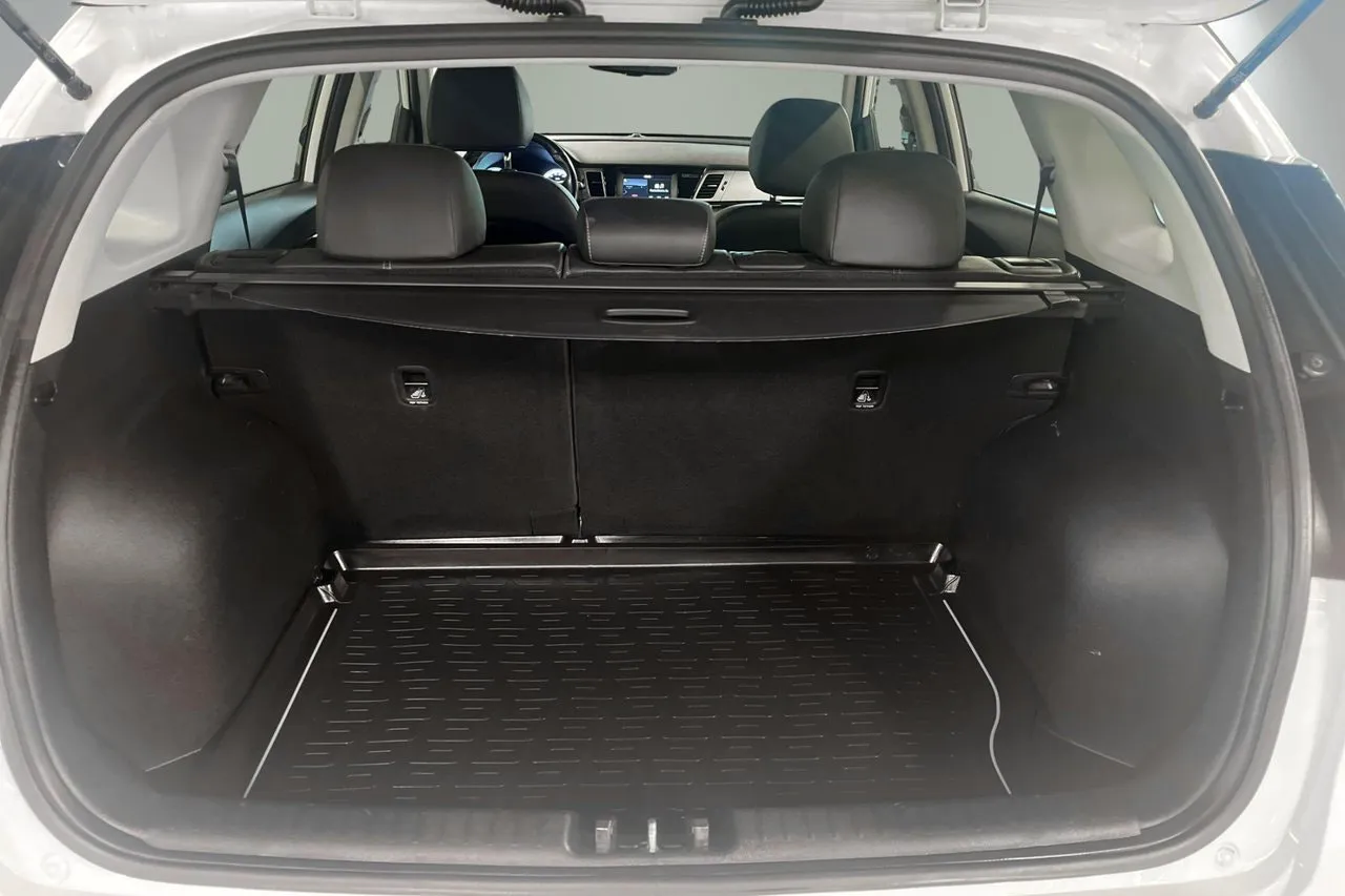 Vehicle image 21
