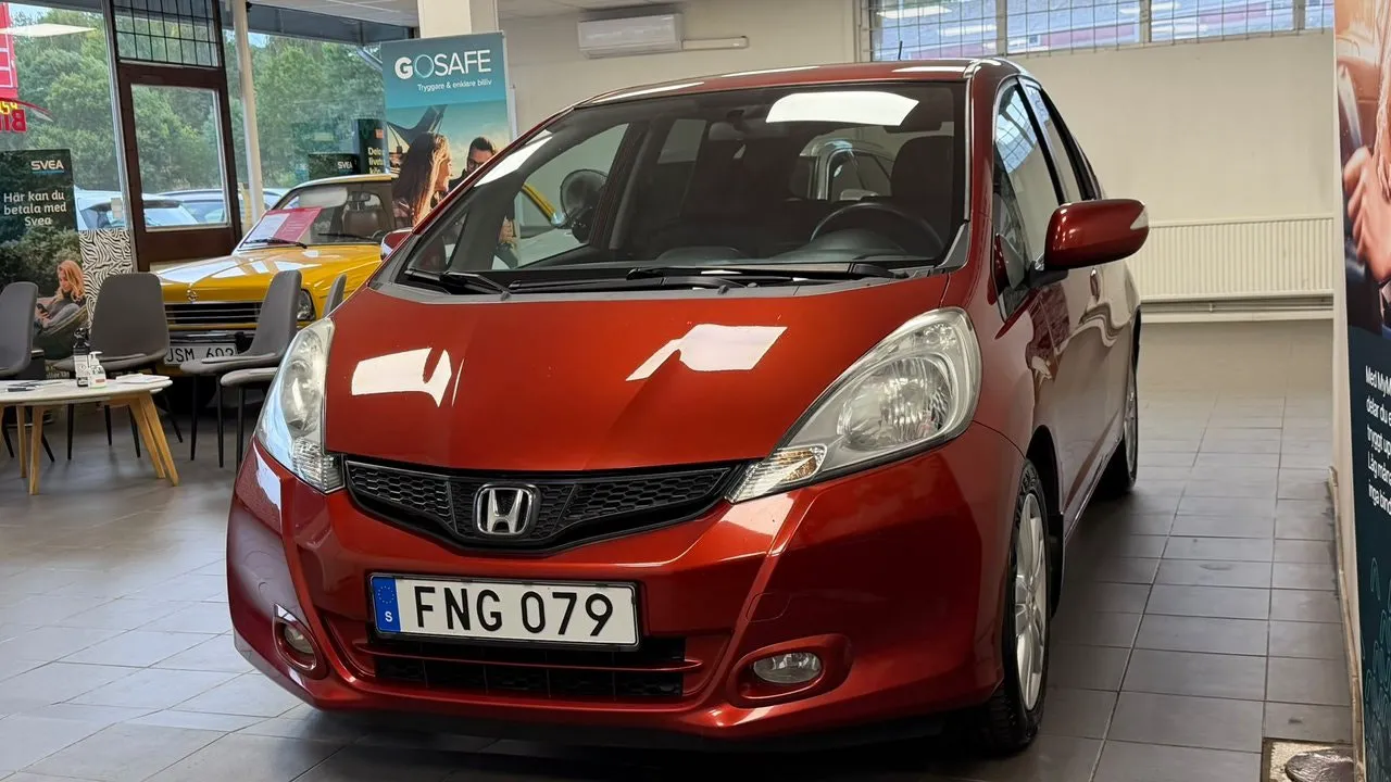 Vehicle image 1