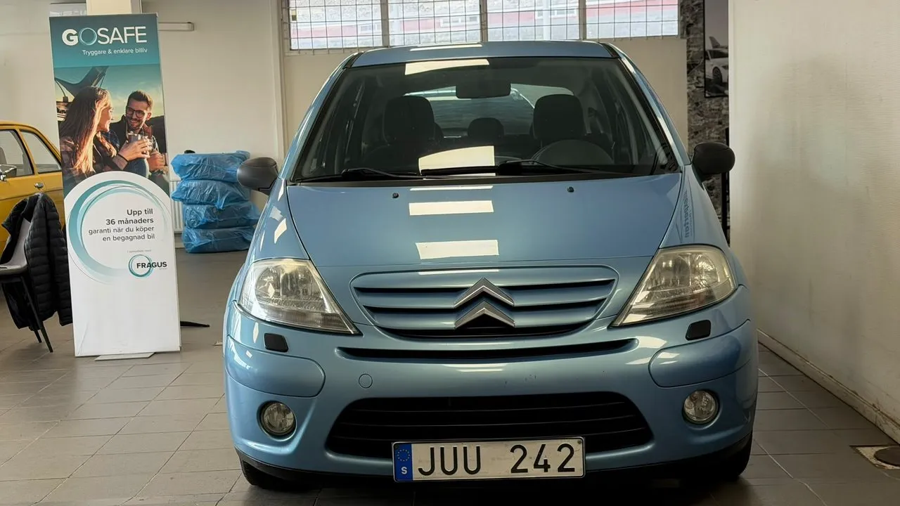Vehicle image 1