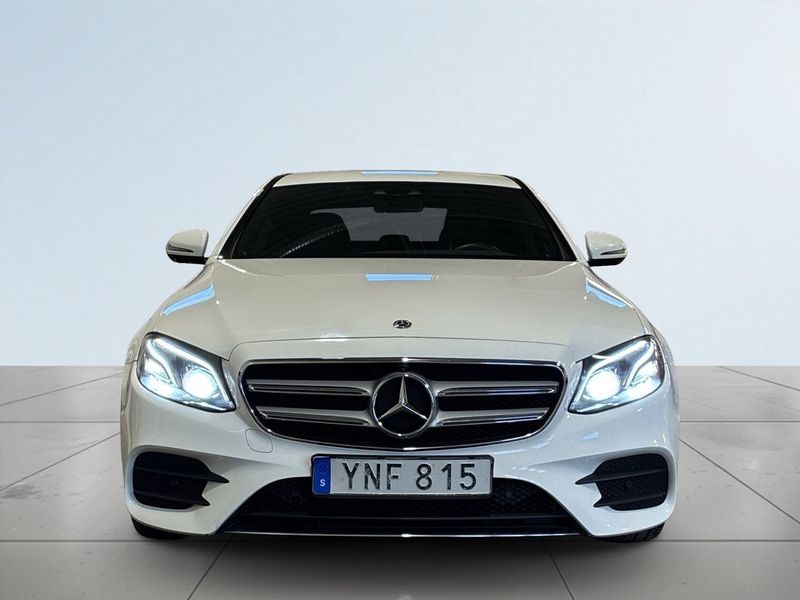 Mercedes E220 bild 2