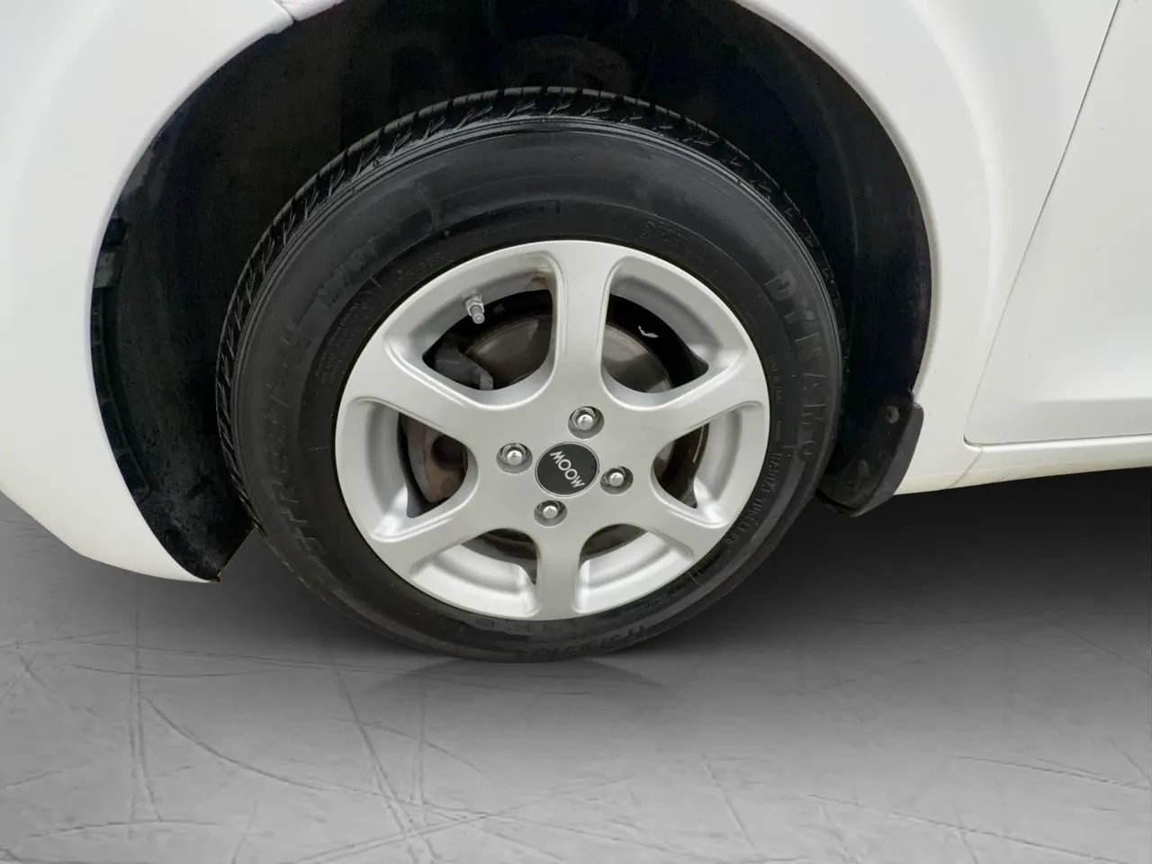 Vehicle image 24