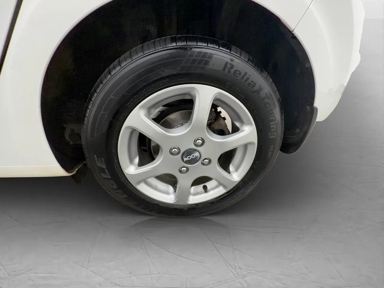 Vehicle image 25