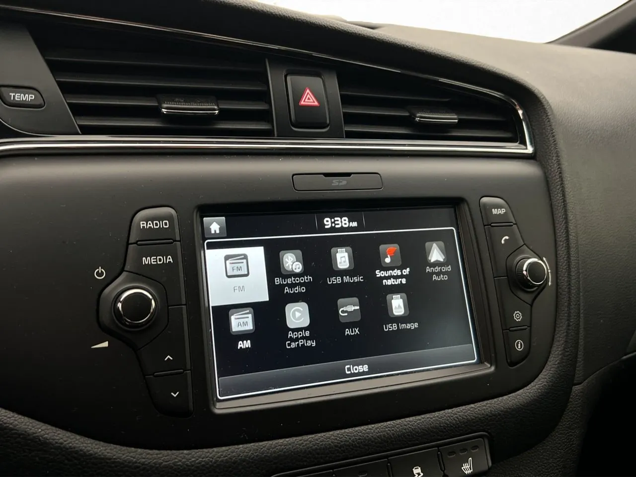 Vehicle image 16