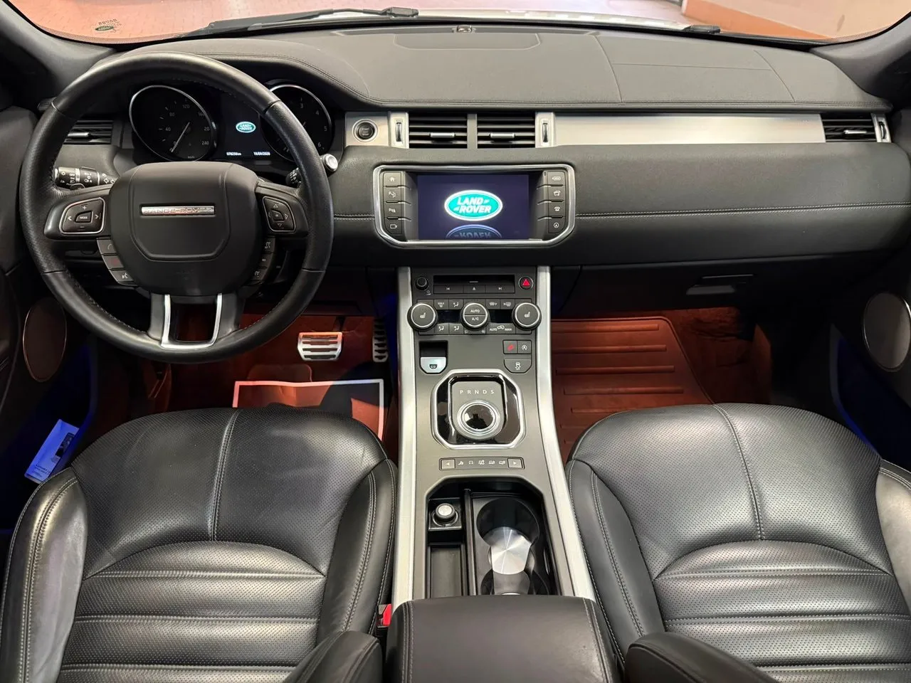 Vehicle image 16