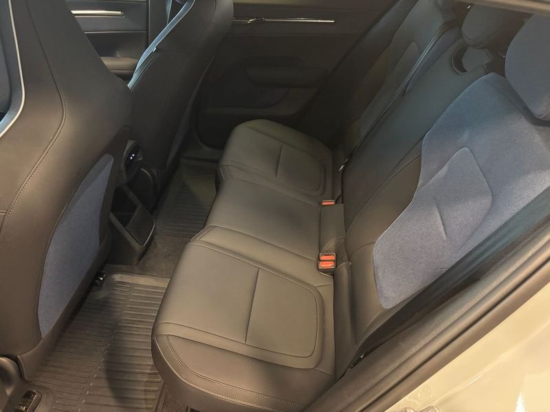 Volvo EX30 bild 9