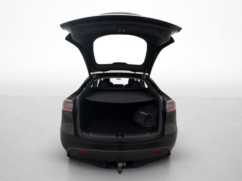Tesla Model Y bild 28