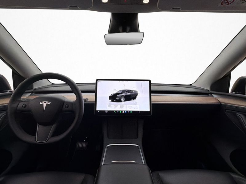 Tesla Model Y bild 15