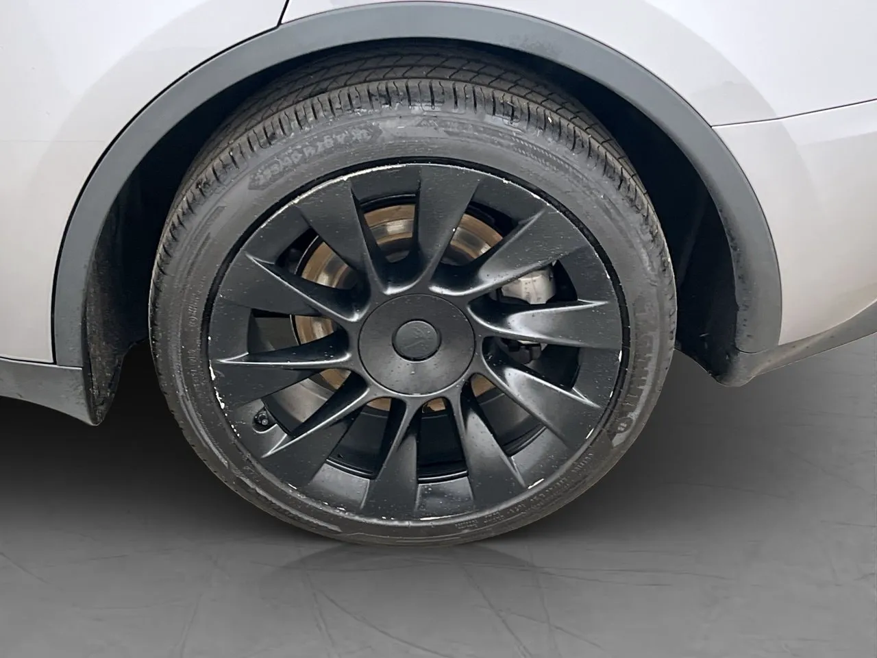 Vehicle image 32
