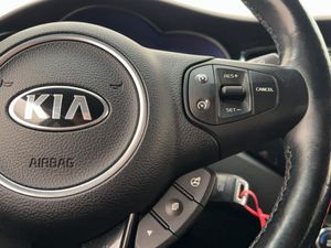 Kia Carens bild 19