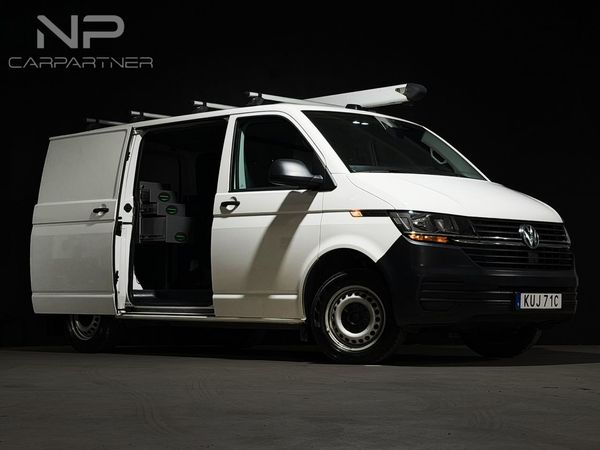 Volkswagen Transporter GARANTI 6 mån | Carplay | Inredning | Dragkrok - 2020
