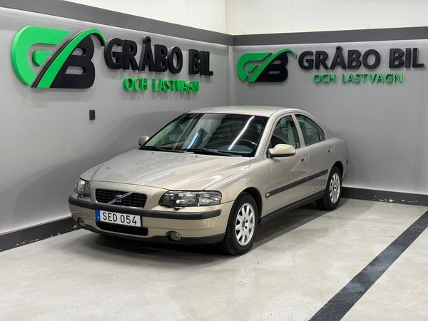 Volvo S60 2.4 Business 1-ÄGARE / DRAG / 0% RÄNTA 36-MÅNADER - 2001