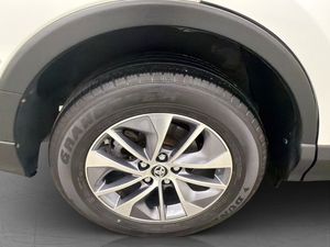 Toyota RAV4 bild 32