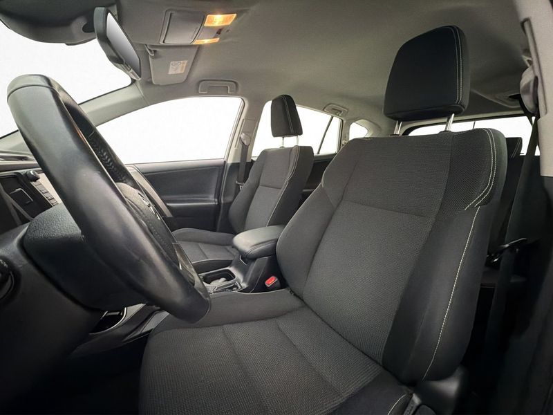 Toyota RAV4 bild 11
