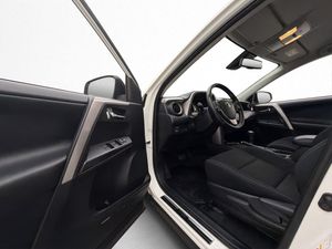 Toyota RAV4 bild 10