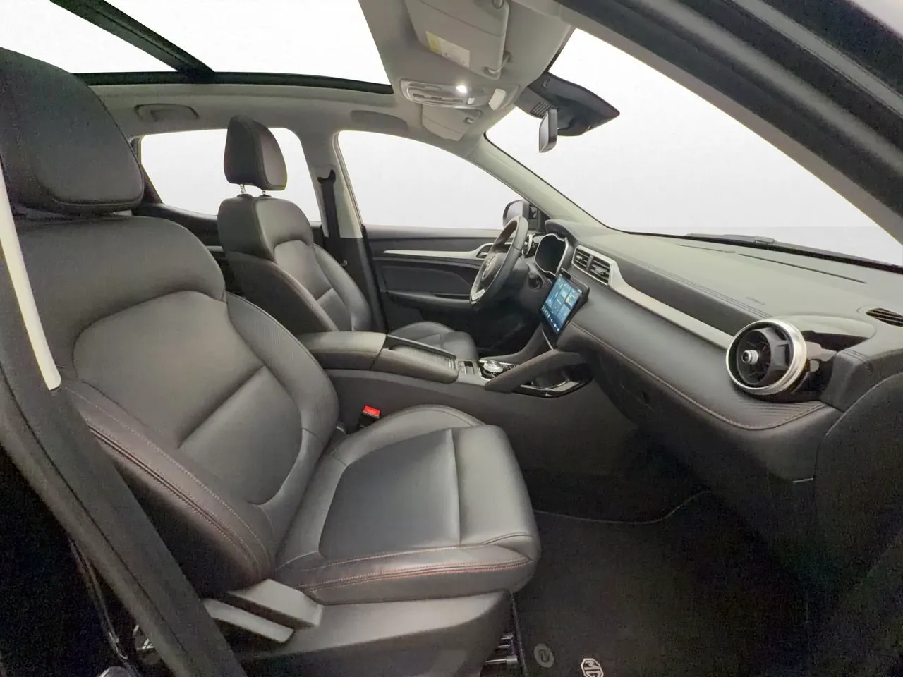 Vehicle image 25