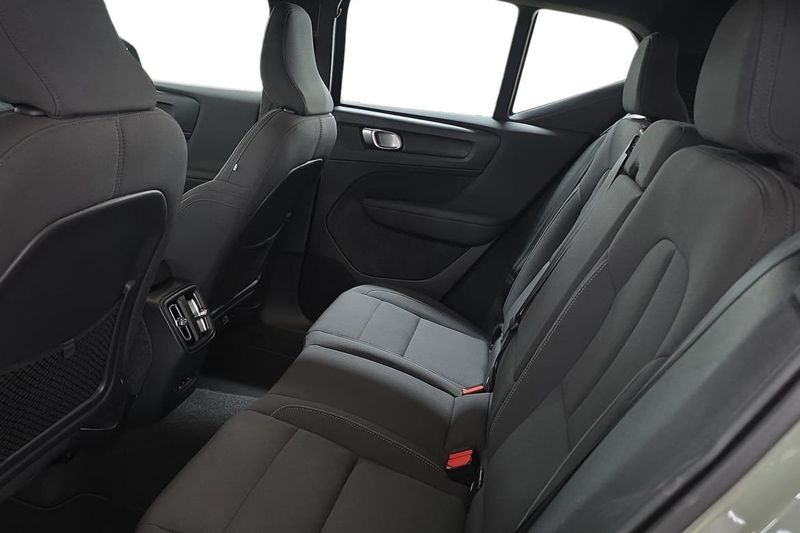 Volvo EX40 bild 13
