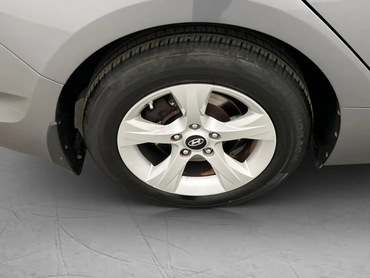 Vehicle image 30