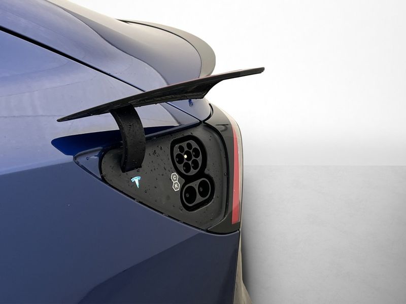 Tesla Model 3 bild 28