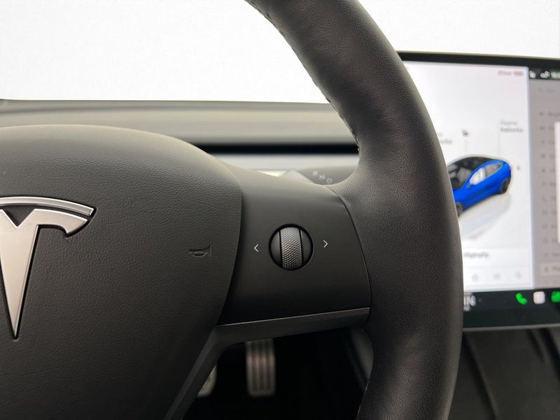 Tesla Model 3 bild 18