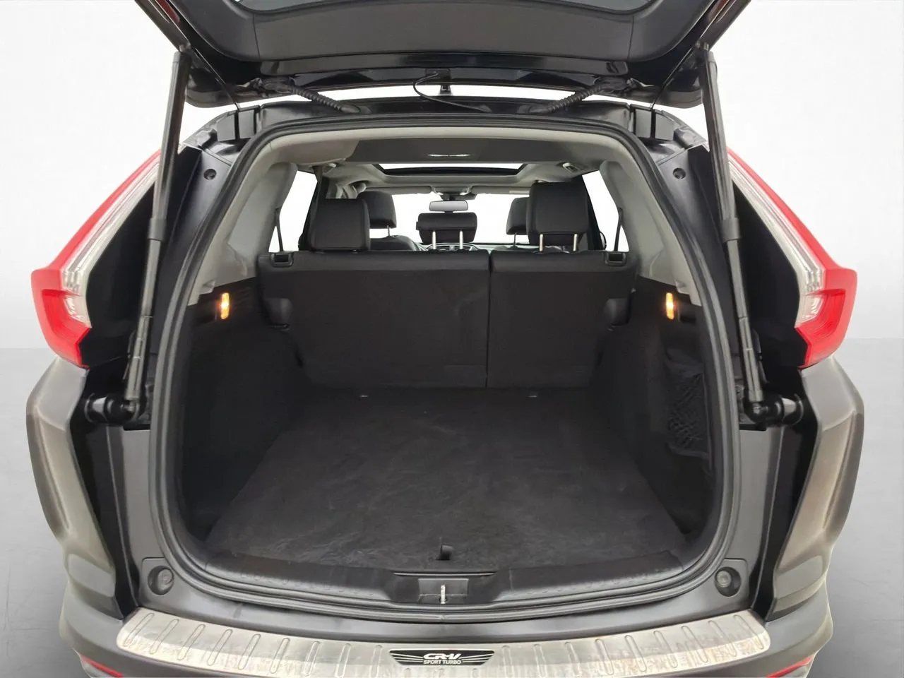 Vehicle image 32