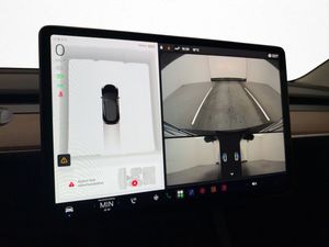 Tesla Model 3 bild 18