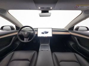 Tesla Model 3 bild 12