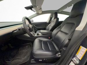 Tesla Model 3 bild 10
