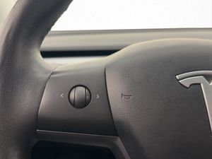 Tesla Model 3 bild 17