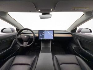 Tesla Model 3 bild 16
