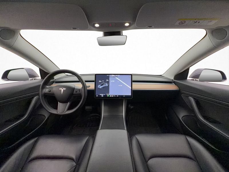 Tesla Model 3 bild 16