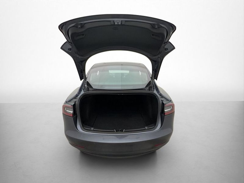 Tesla Model 3 bild 27