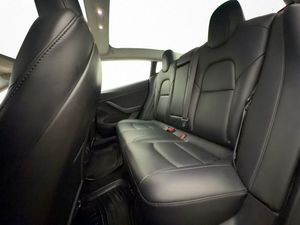Tesla Model 3 bild 15