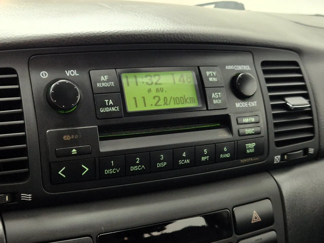 Vehicle image 14