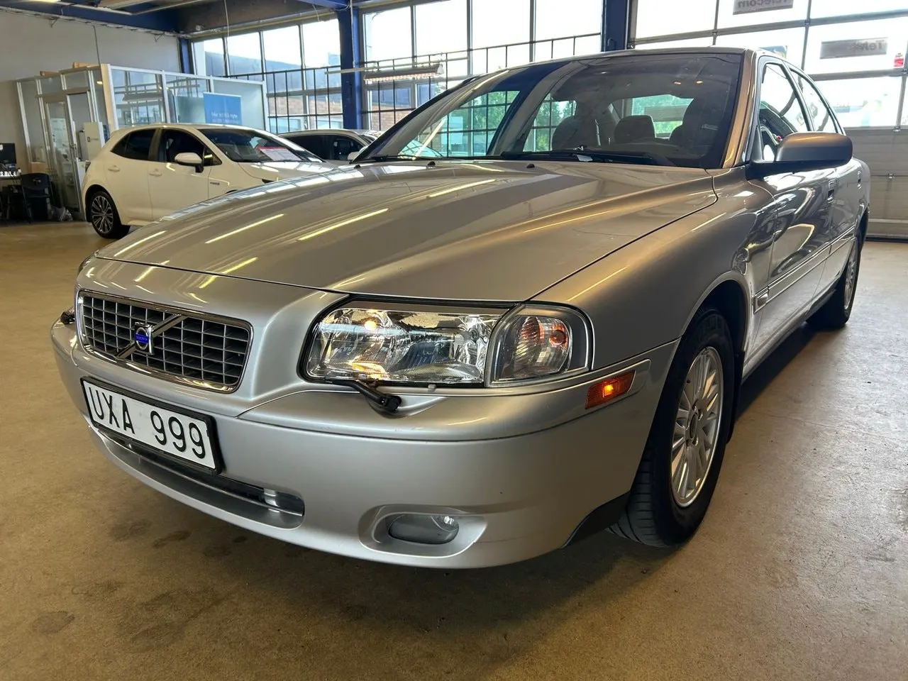 Vehicle image 2