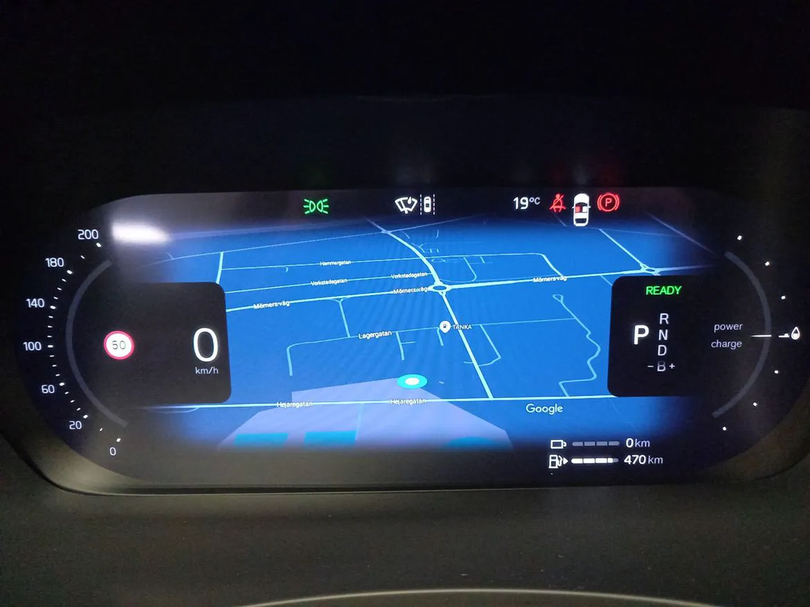 Vehicle image 14
