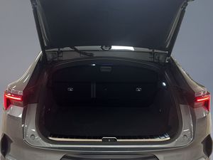 Polestar 4 bild 8