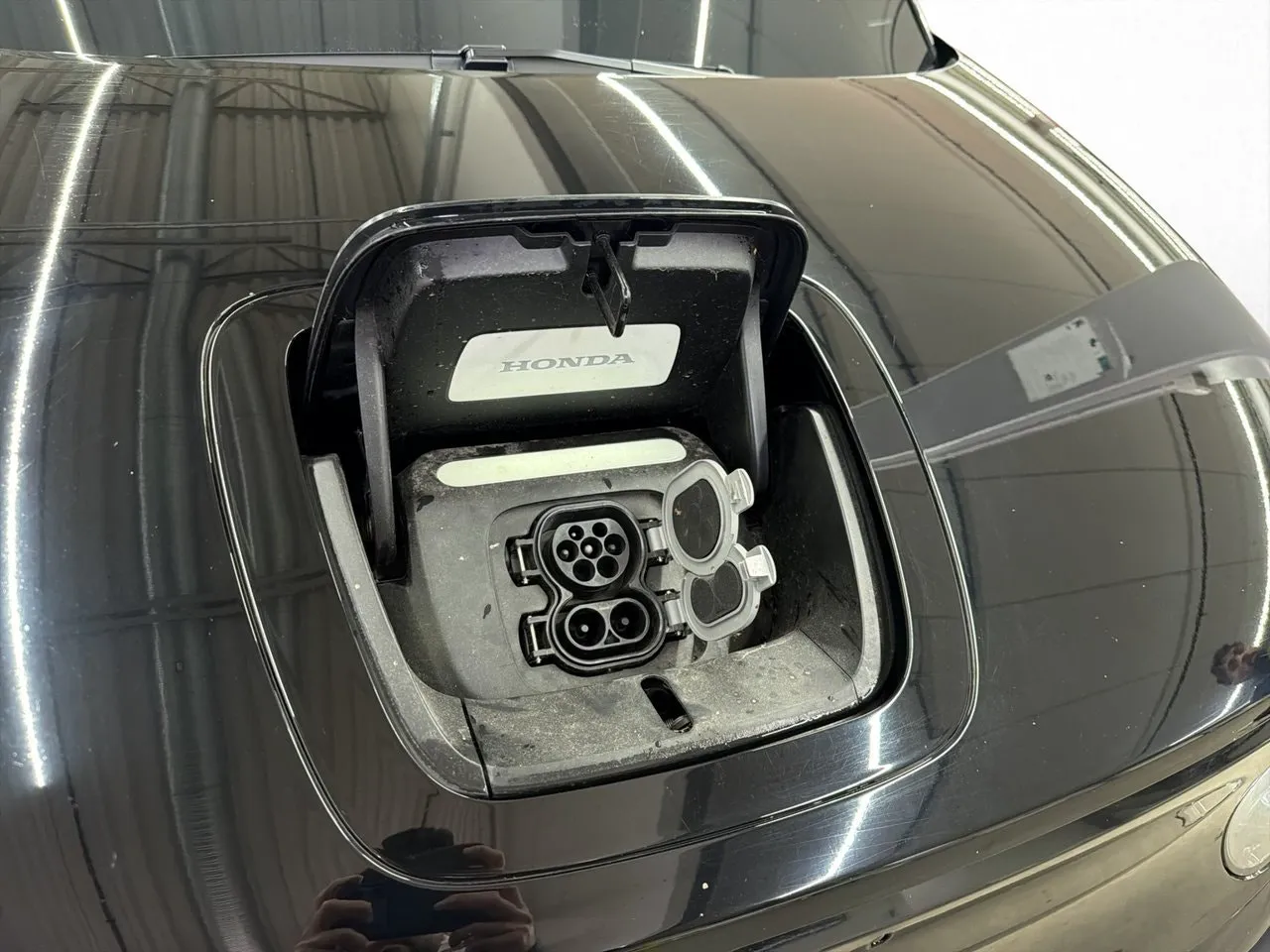 Vehicle image 33