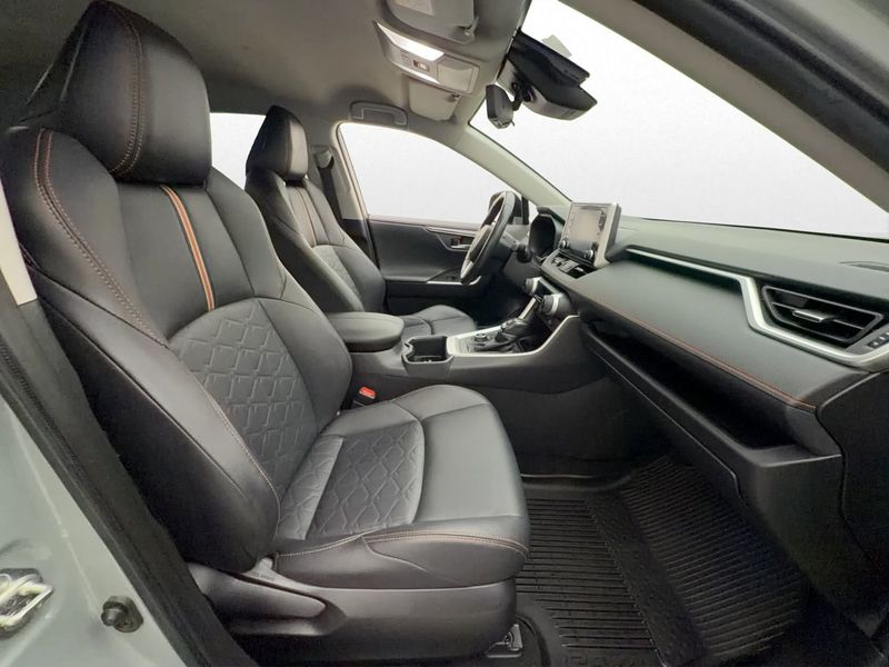 Toyota RAV4 bild 24
