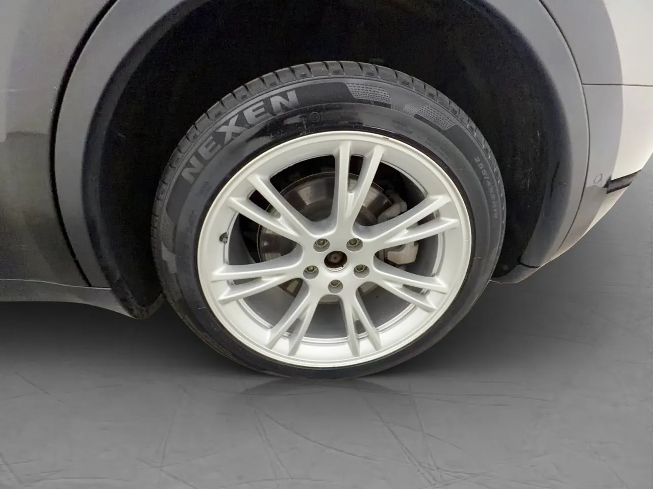 Vehicle image 31