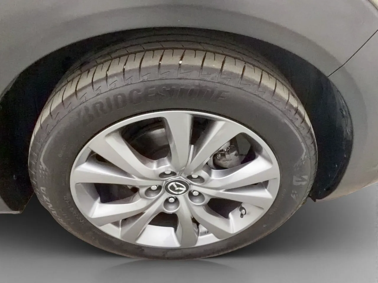 Vehicle image 33