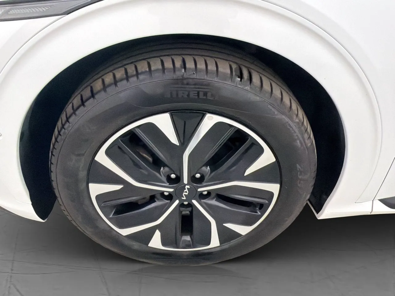 Vehicle image 36