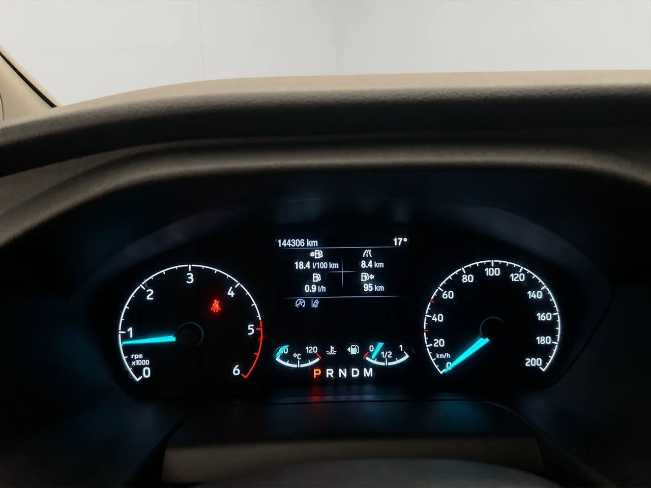 Vehicle image 18