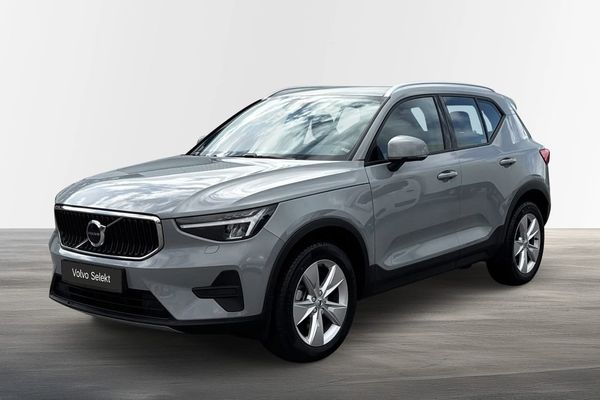 Volvo XC40 B4 FWD Bensin Core - 2024