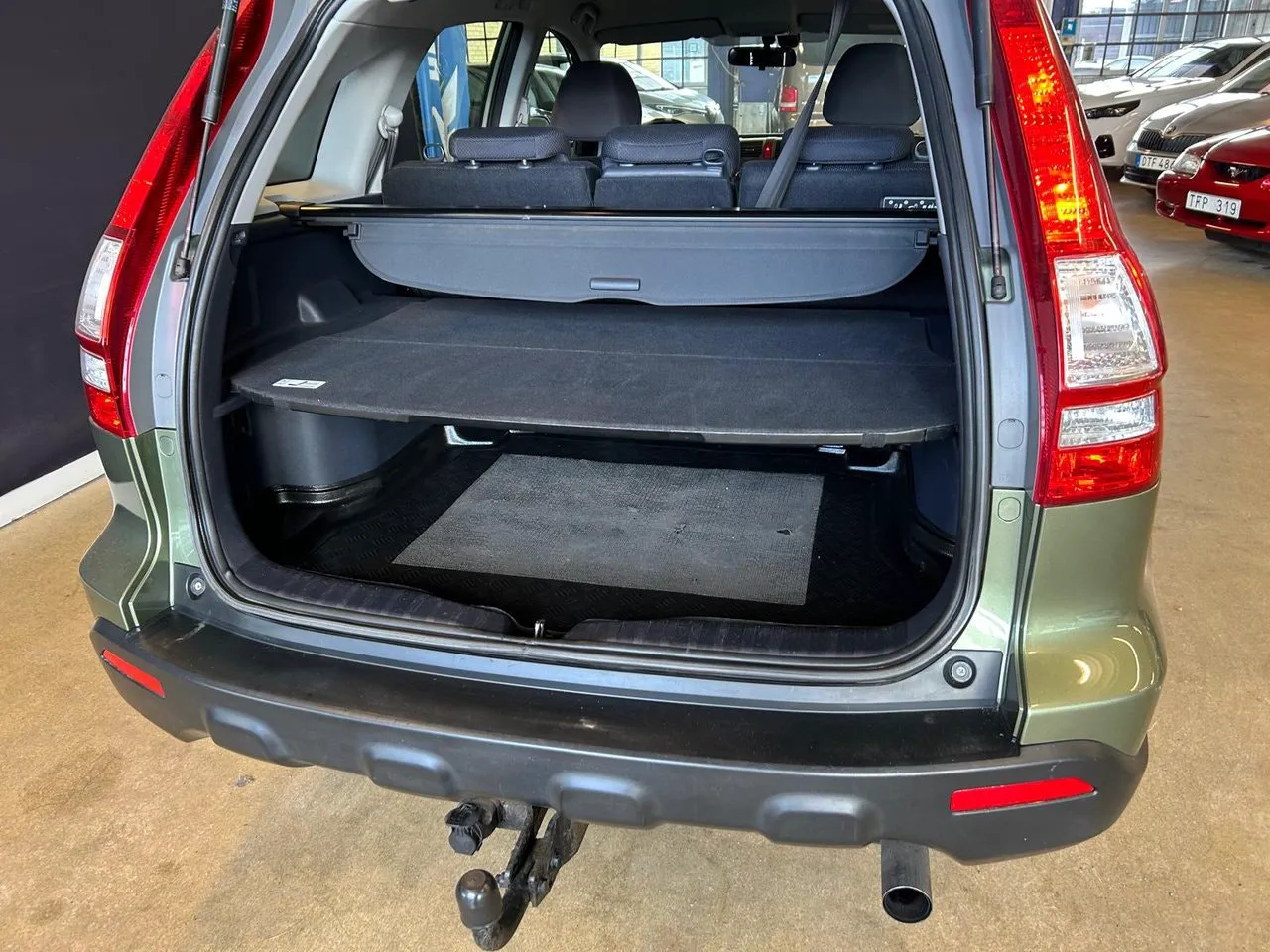 Vehicle image 19