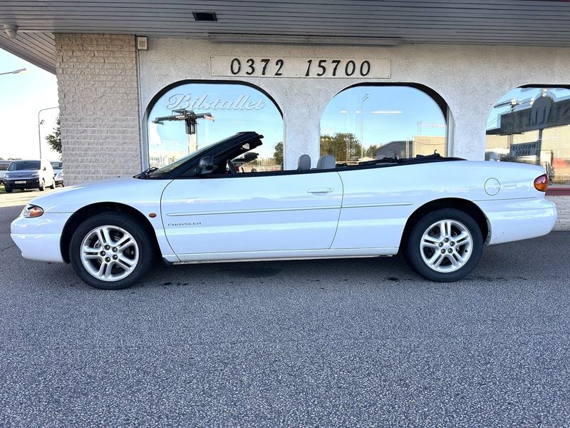 Chrysler Stratus bild 2