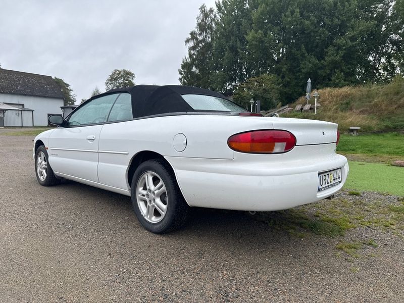 Chrysler Stratus bild 16